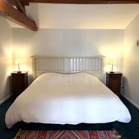 Des Oiseaux Holiday home