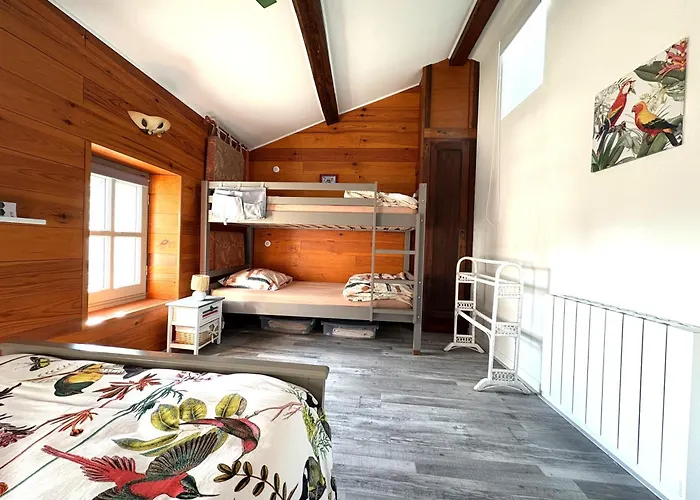 Des Oiseaux Holiday home